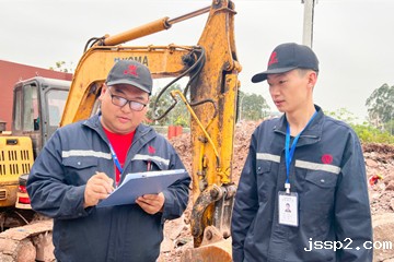 我校举行第四期“安能三局隧道机械化施工设备修理工培训班” 结业典礼